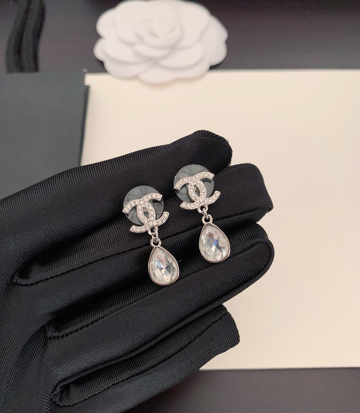 Anum Bags Earring CHL 036