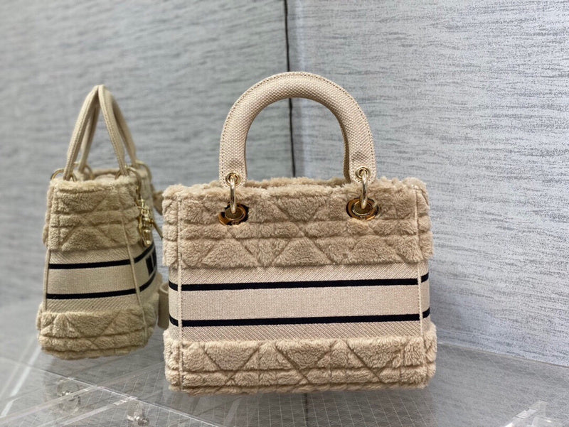 Anum Bags MV - Dir Bags - 1939