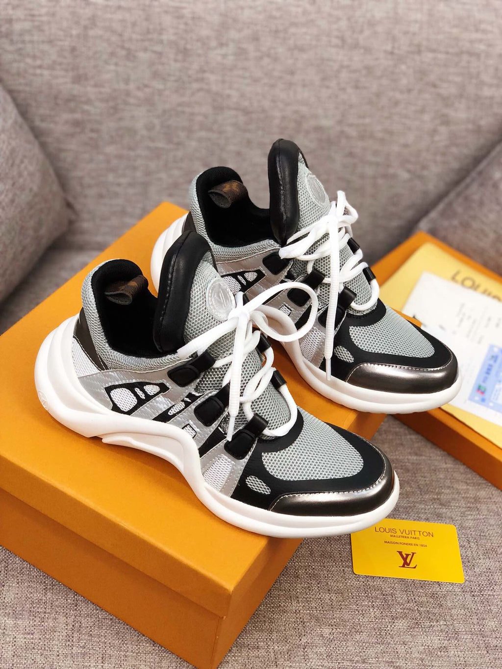 Anum Bags LUV Archlight Brown Black Sneaker