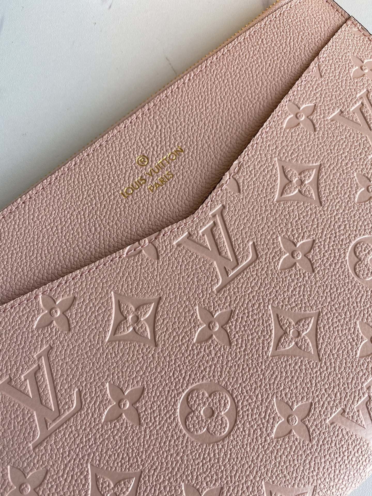 Anum Bags Wallet LUV 063