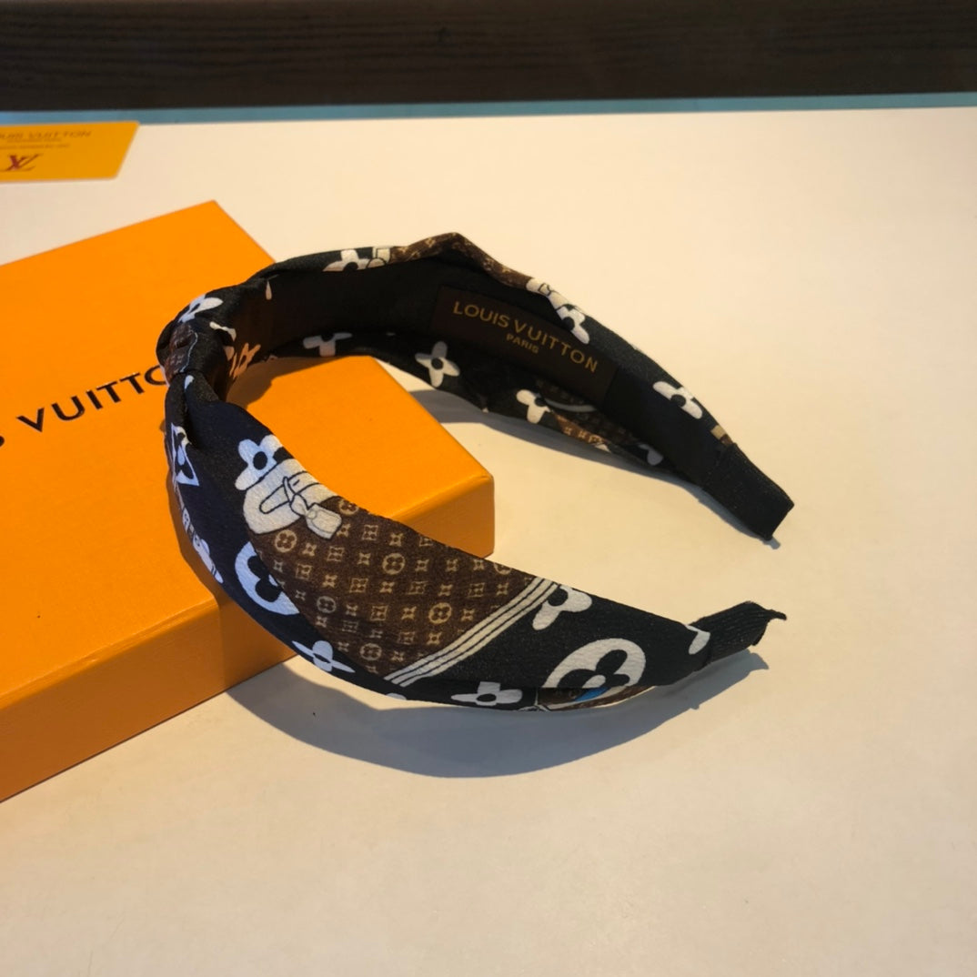 Anum Bags New Hair Band LUV 042