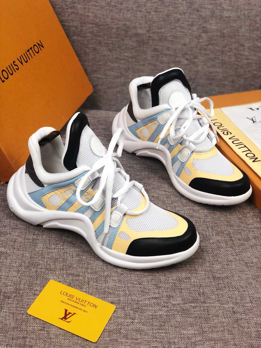 Anum Bags LUV Archlight Black White Yellow Sneaker