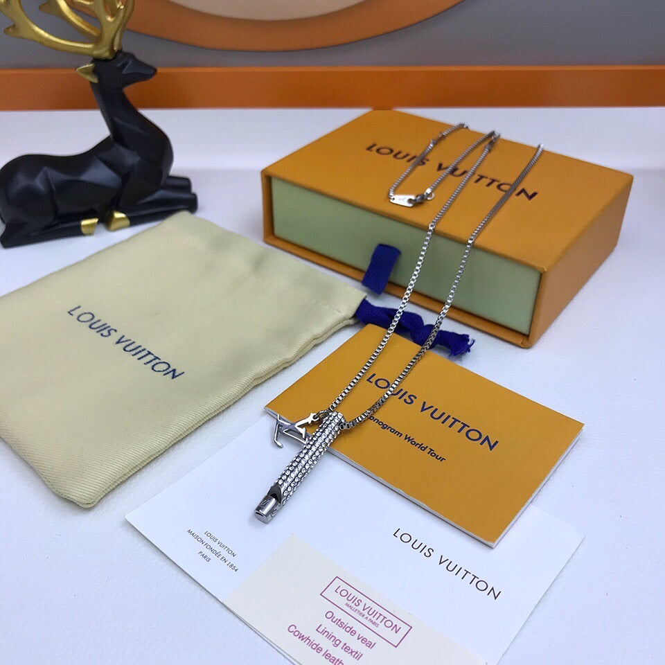 Anum Bags Necklace LUV016