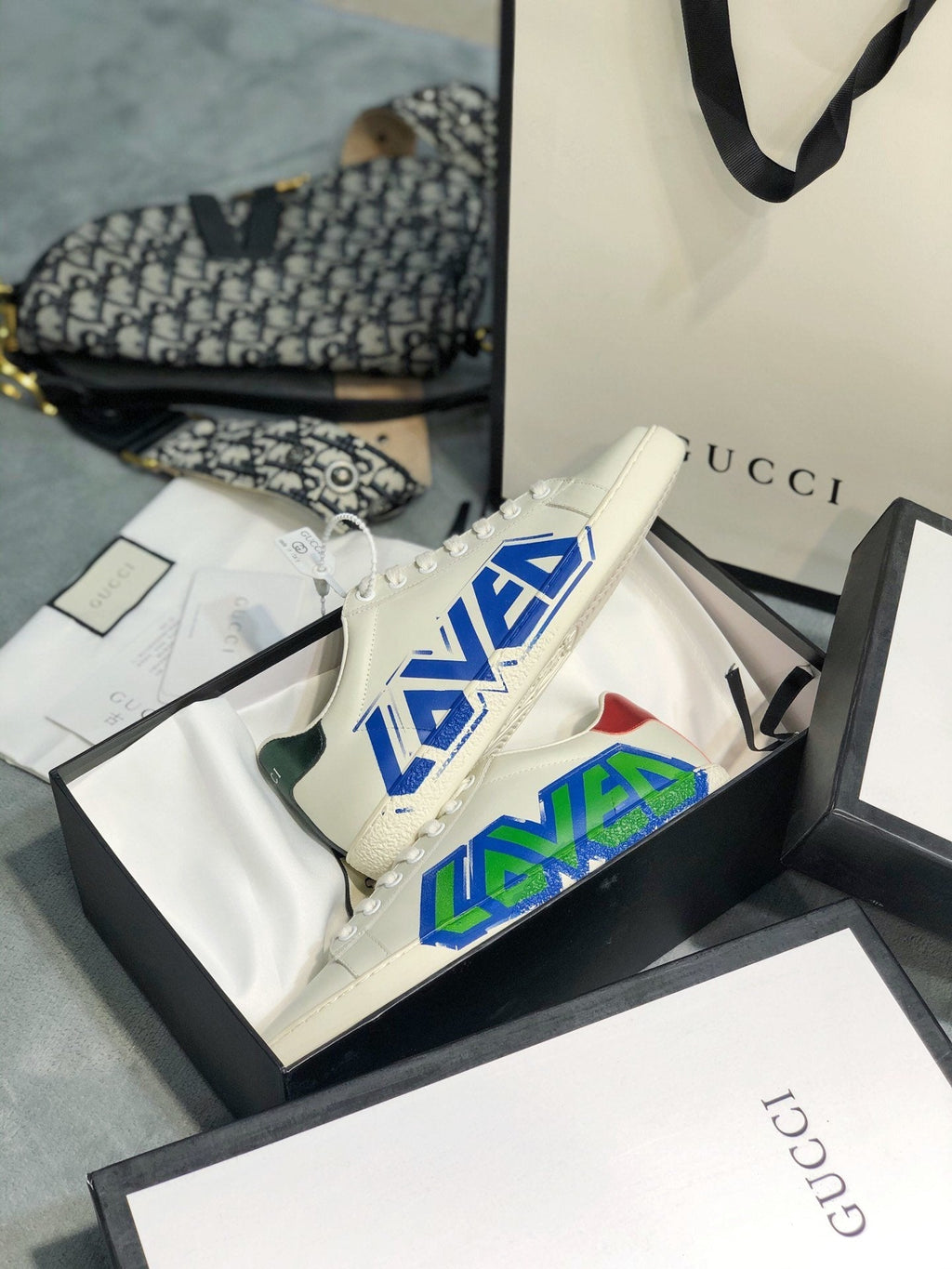 Ezyycart Bags MO-GCI Ace with loved White Sneaker 103