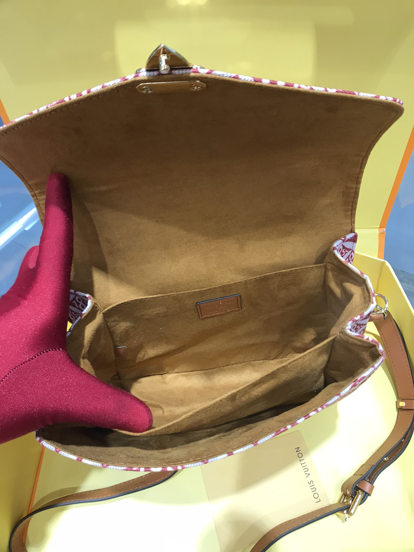 Anum Bags Elite Carryalls