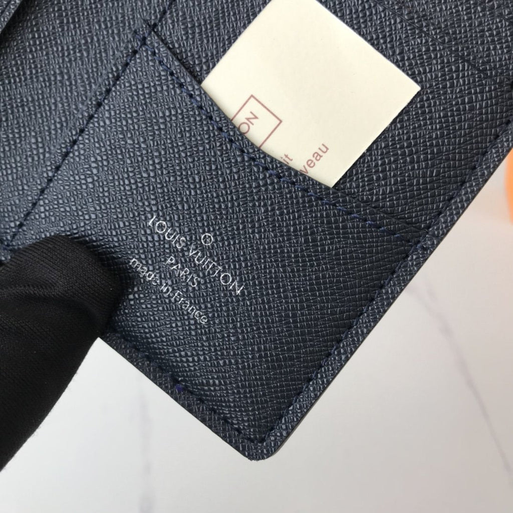 Anum Bags Wallet LUV 014