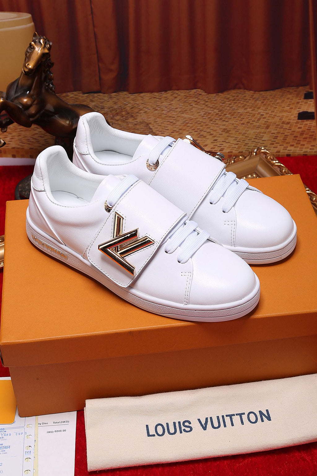 Anum Bags LUV Font Row White Sneaker