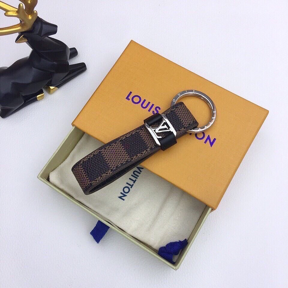 Anum Bags Keychains LUV 002
