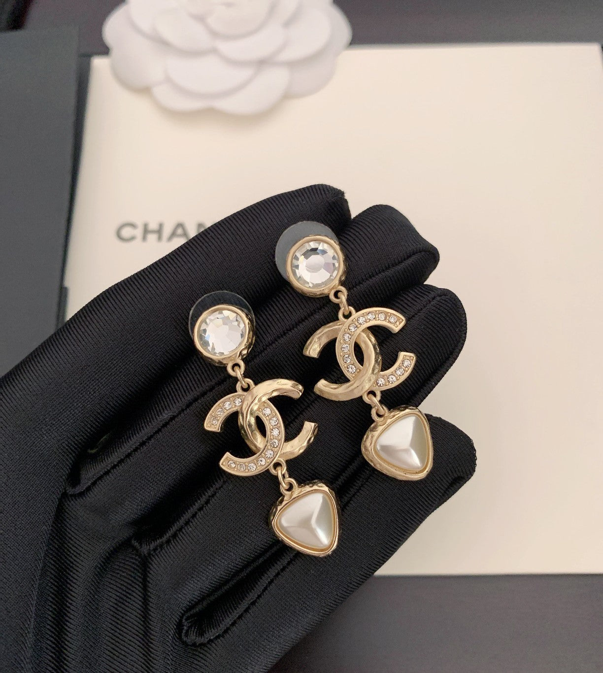 Anum Bags Earring CHL 033