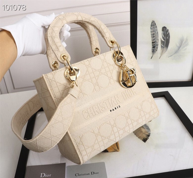 Anum Bags MV - Dir Bags - 086