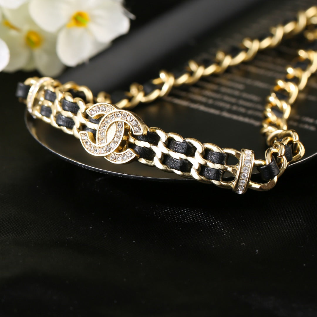 Anum Bags MO -Necklace CHL009