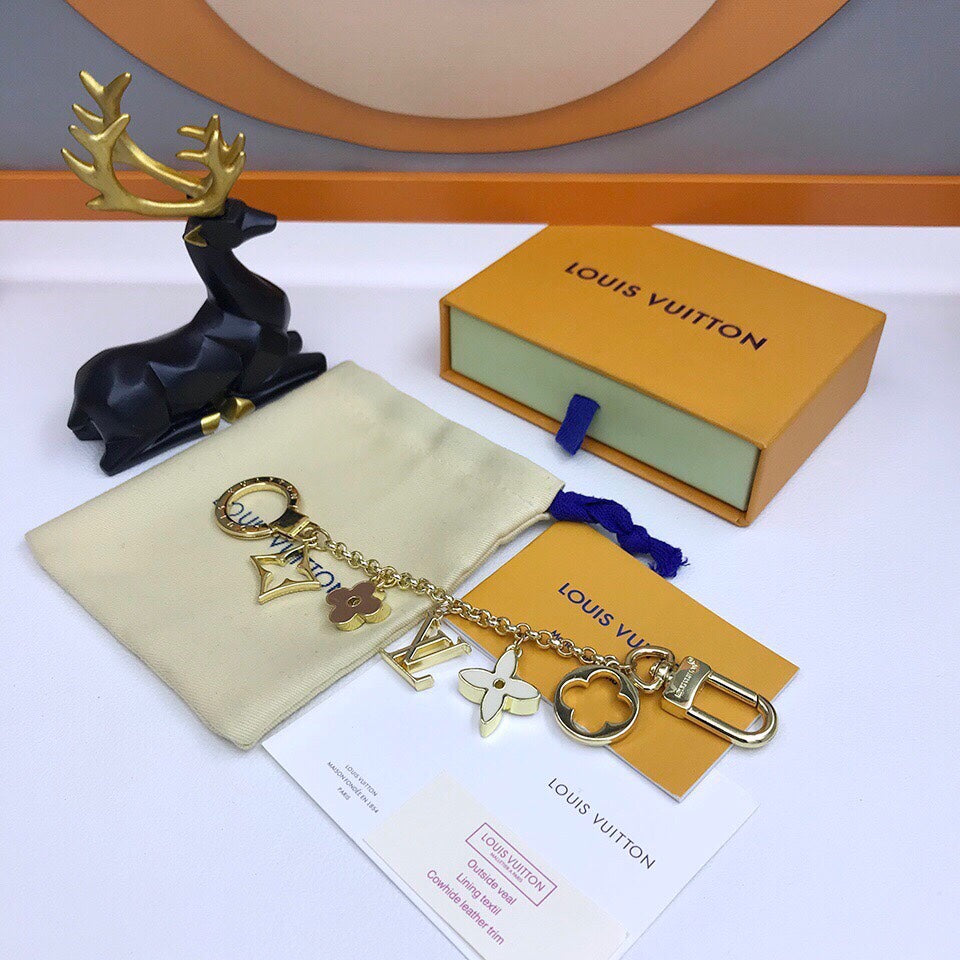 Anum Bags MO -Keychains LUV 058