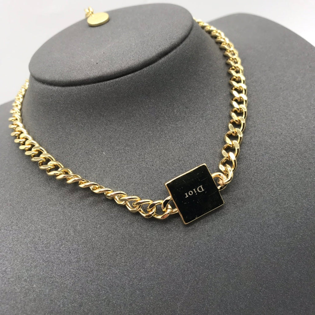 Anum Bags Necklace DIR023