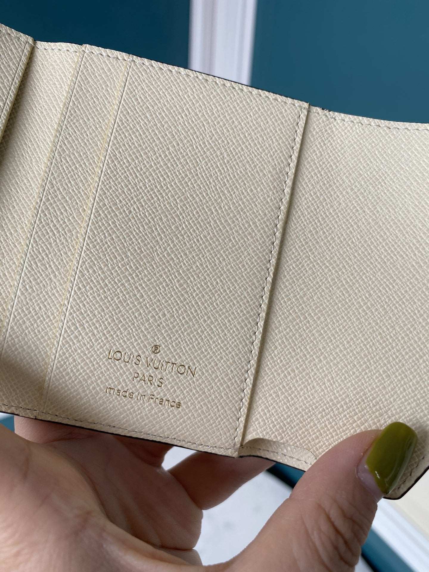 Anum Bags Wallet LUV 081