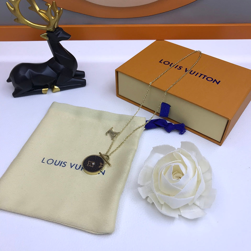 Anum Bags Necklace LUV012