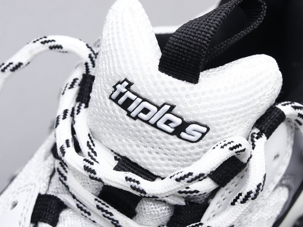 Ezyycart Bags Bla Triple-S Black And White Sneaker