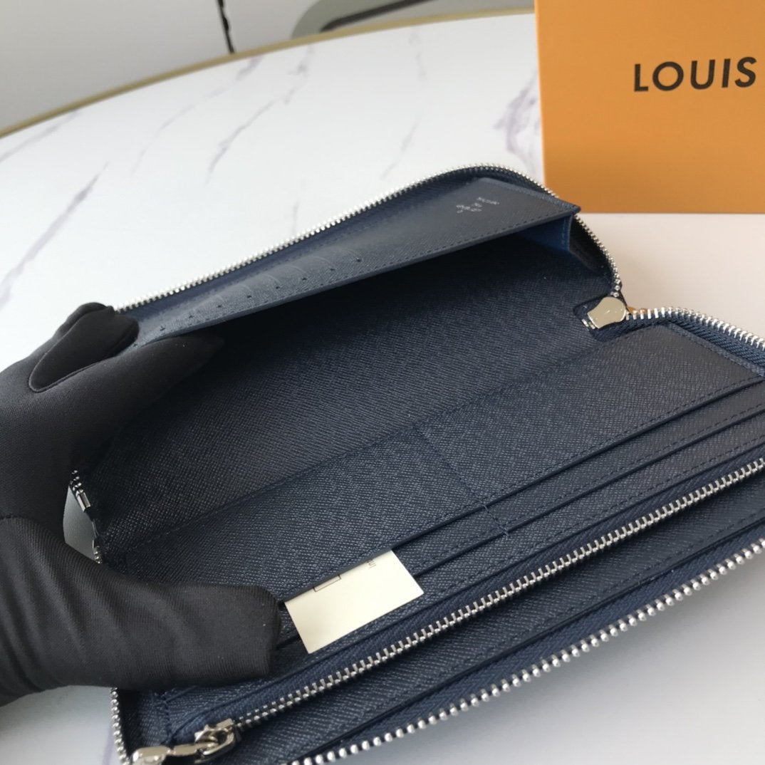Anum Bags Wallet LUV 010
