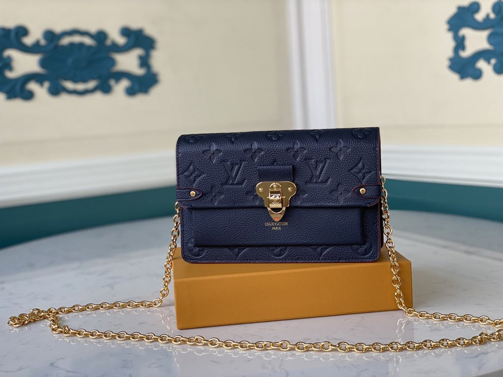 Ezyycart Bags Wallet LUV 086
