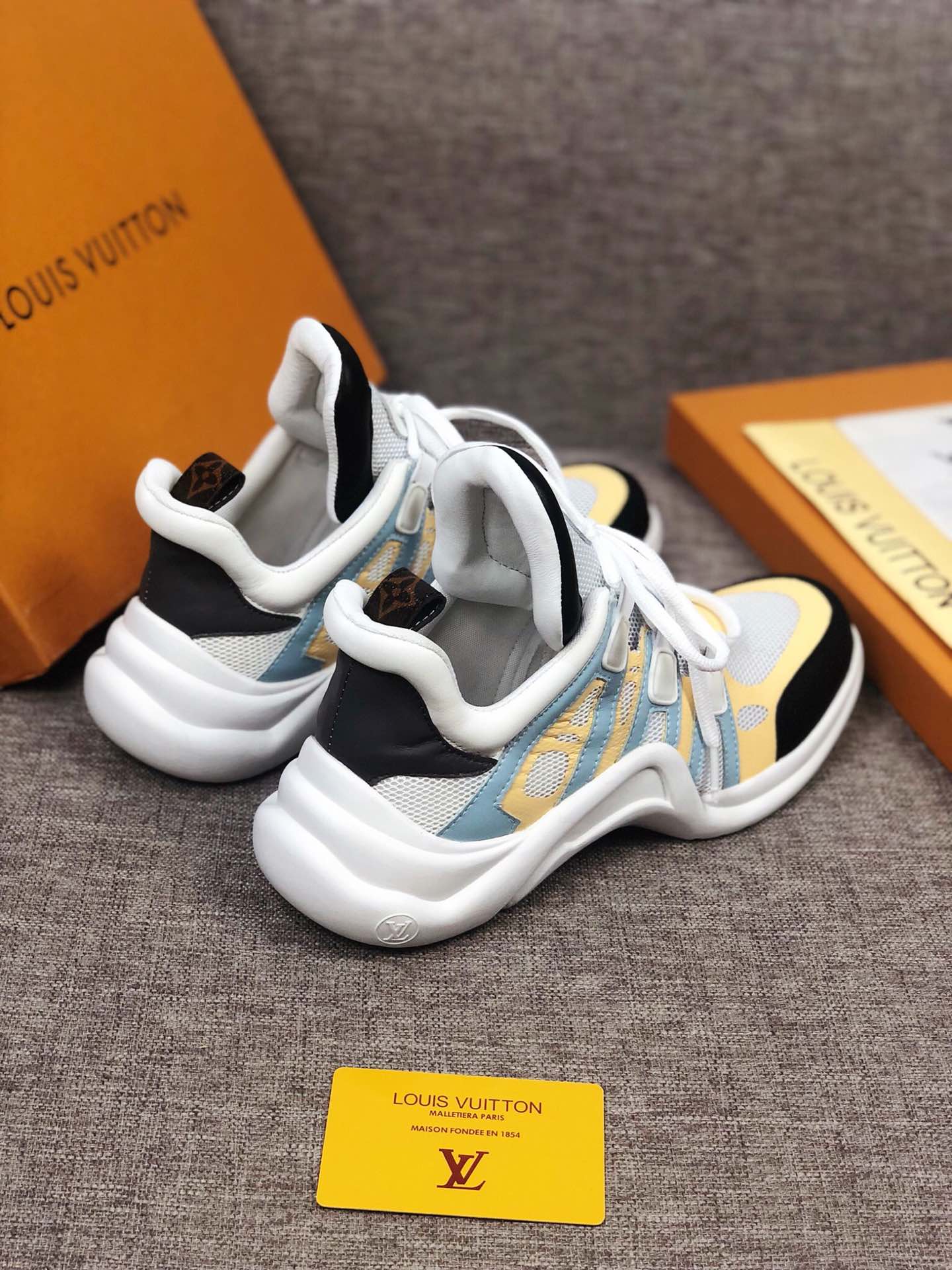 Anum Bags LUV Archlight Black White Yellow Sneaker