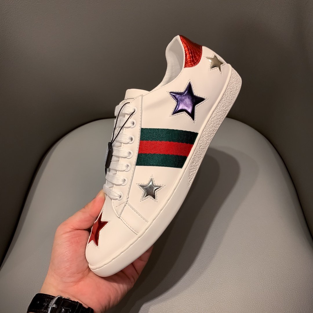 Ezyycart Bags MO-GCI ACE LEATHER SNEAKER WITH STAR 109