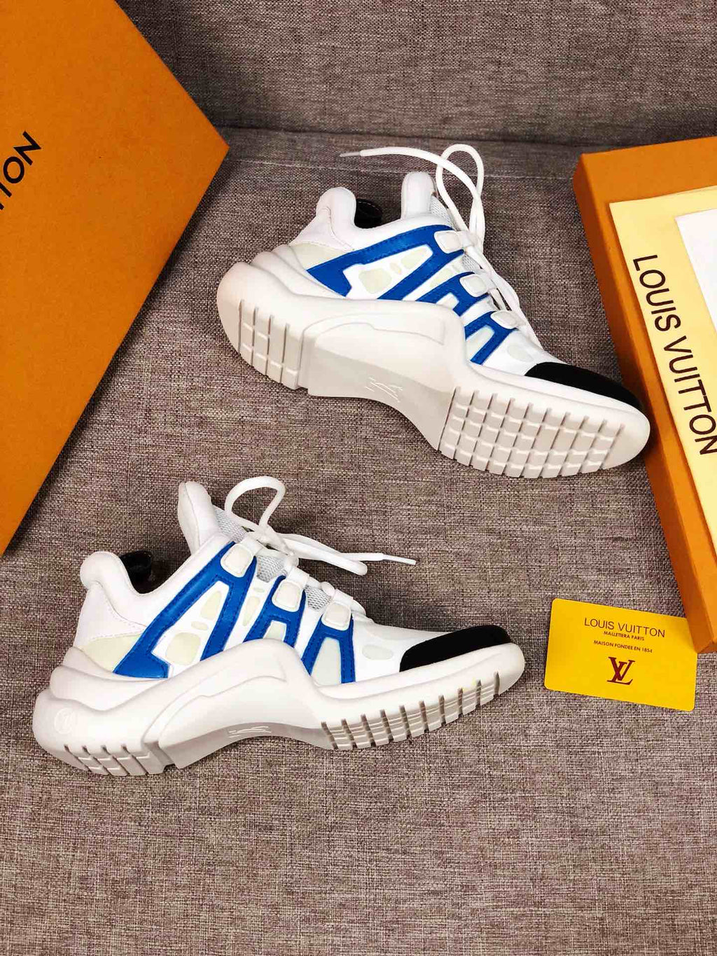Anum Bags LUV Archlight Blue White Black Sneaker