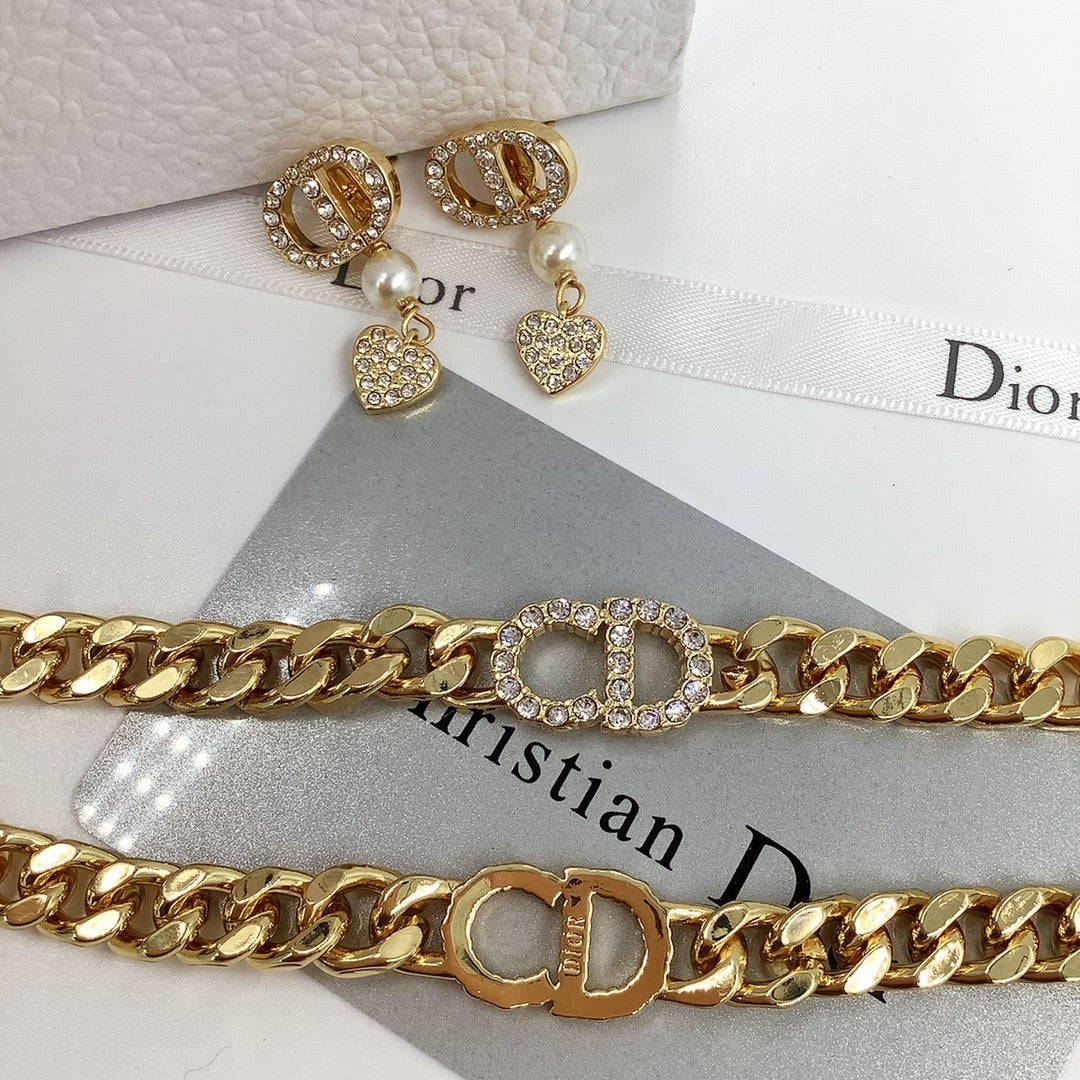 Anum Bags Necklace DIR006