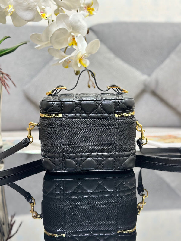 Anum Bags MV - Dir Bags - 061