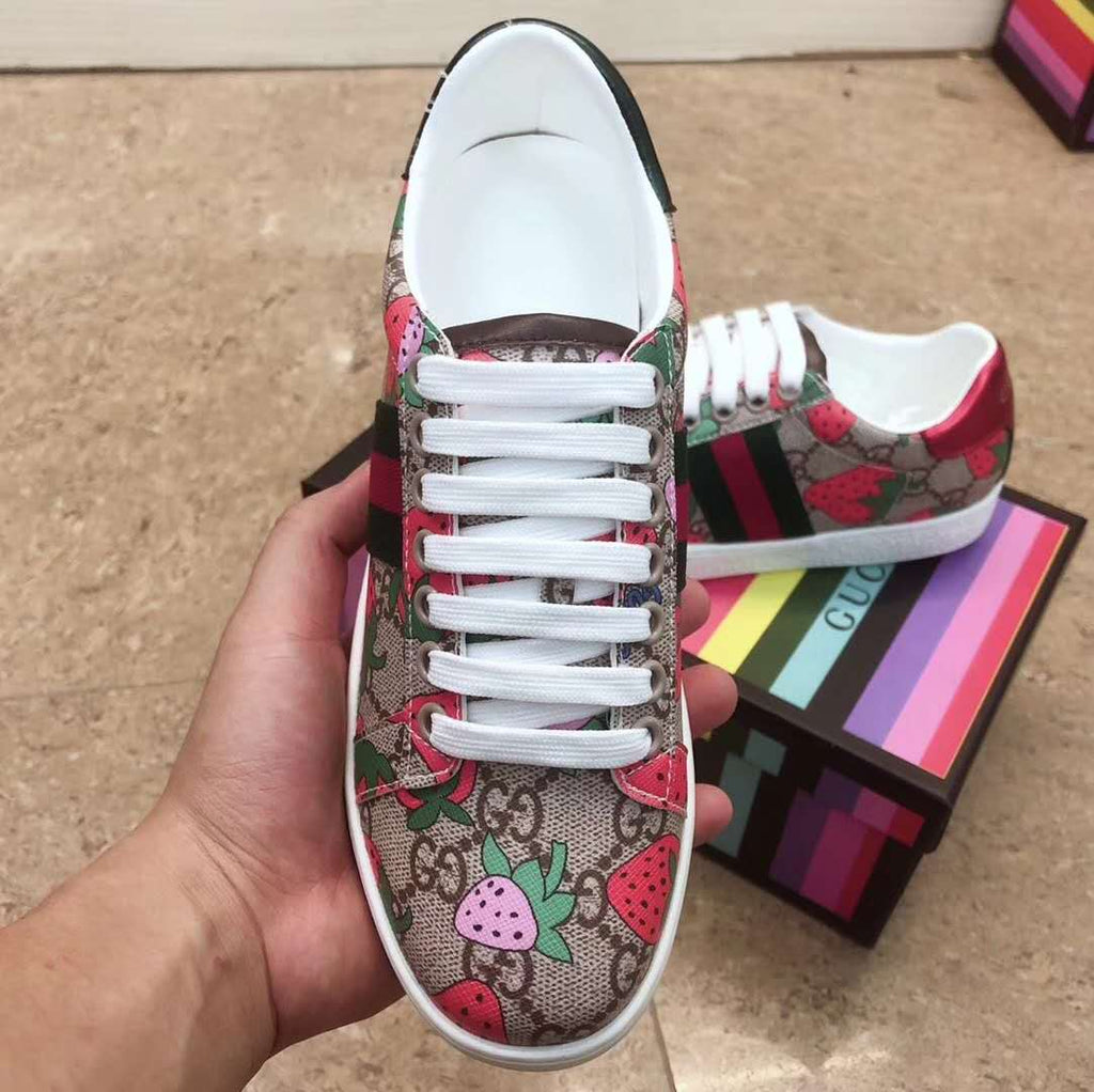 Ezyycart Bags MO-GCI STRAWBERRY ACE Sneaker 027