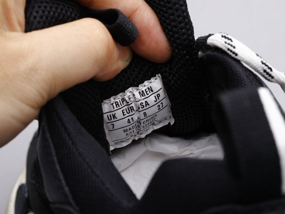 Ezyycart Bags Bla Triple S Black and Red Sneaker