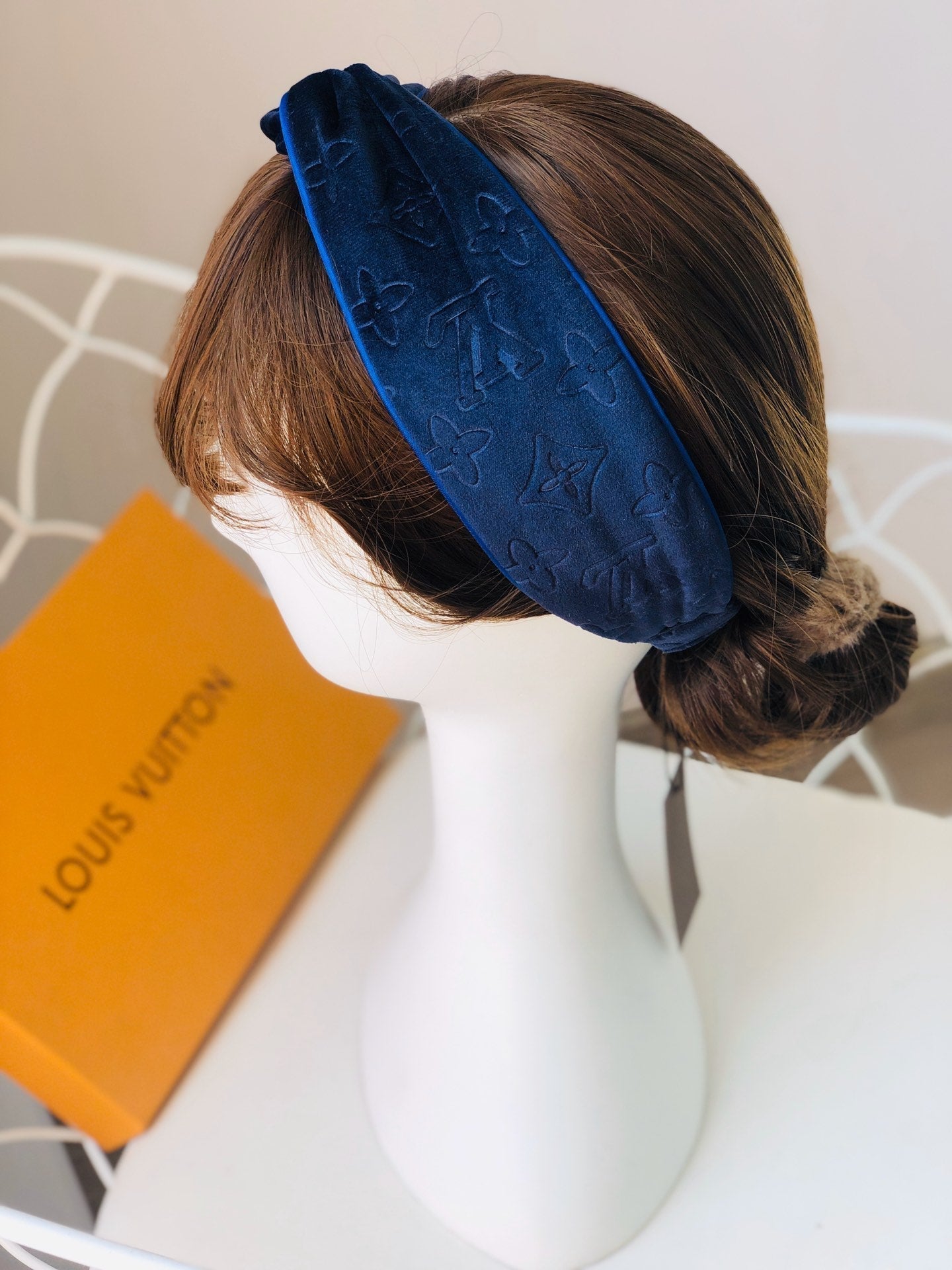 Anum Bags New Hair Band LUV 007