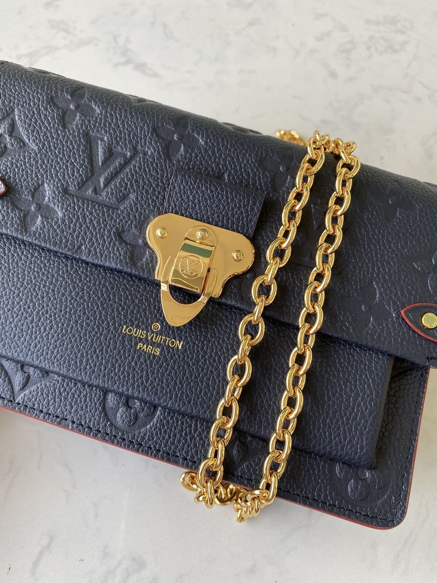 Ezyycart Bags Wallet LUV 086