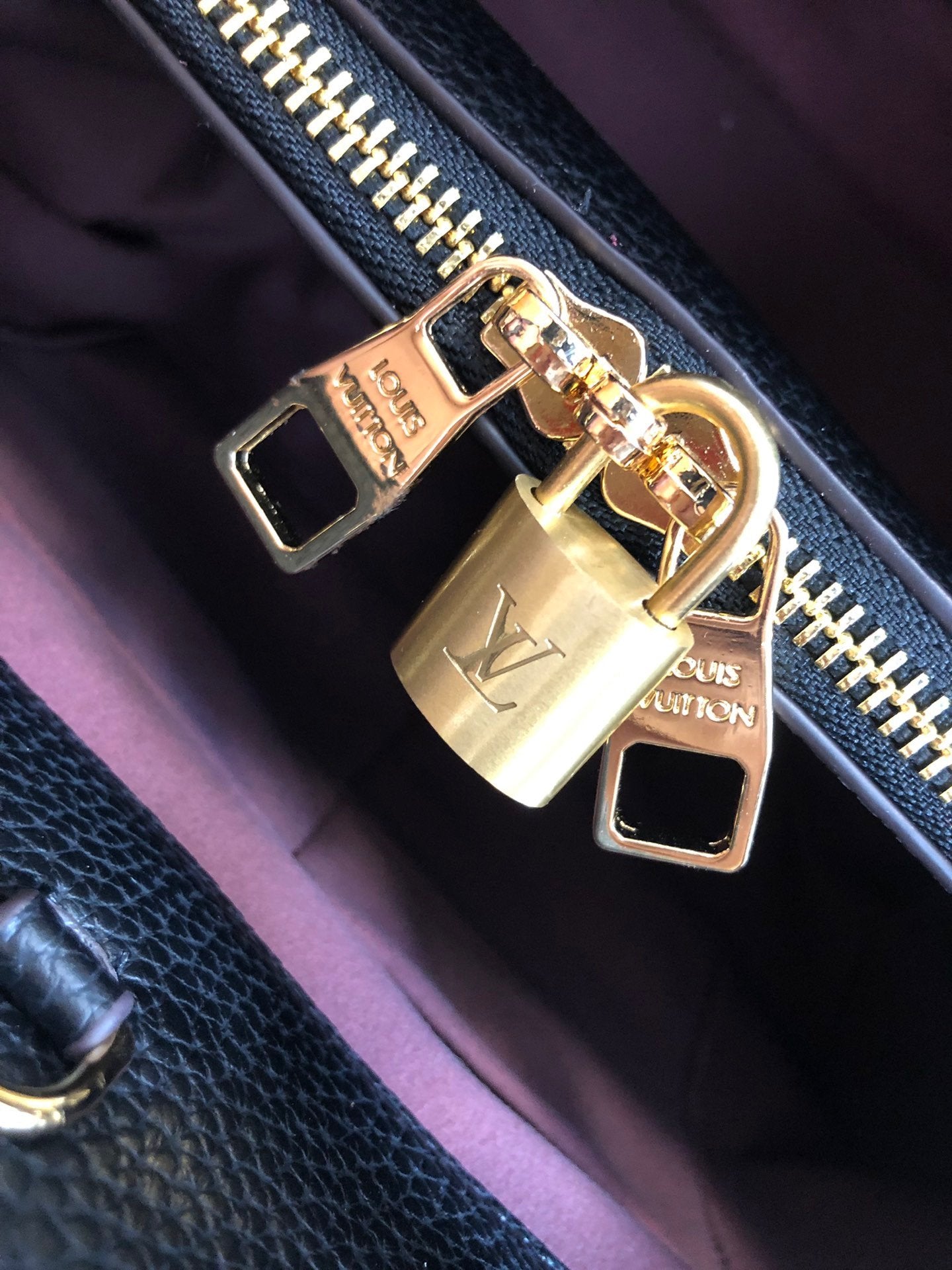 Anum Bags Bags LUV 035