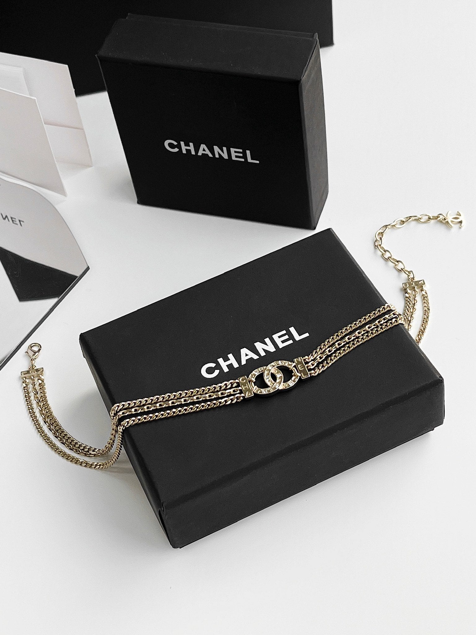 Anum Bags MO -Necklace CHL010