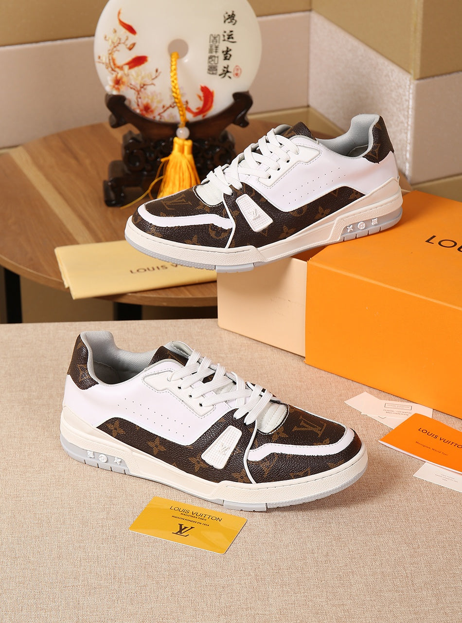 Anum Bags LUV SurfaMO In Monogram Sneaker