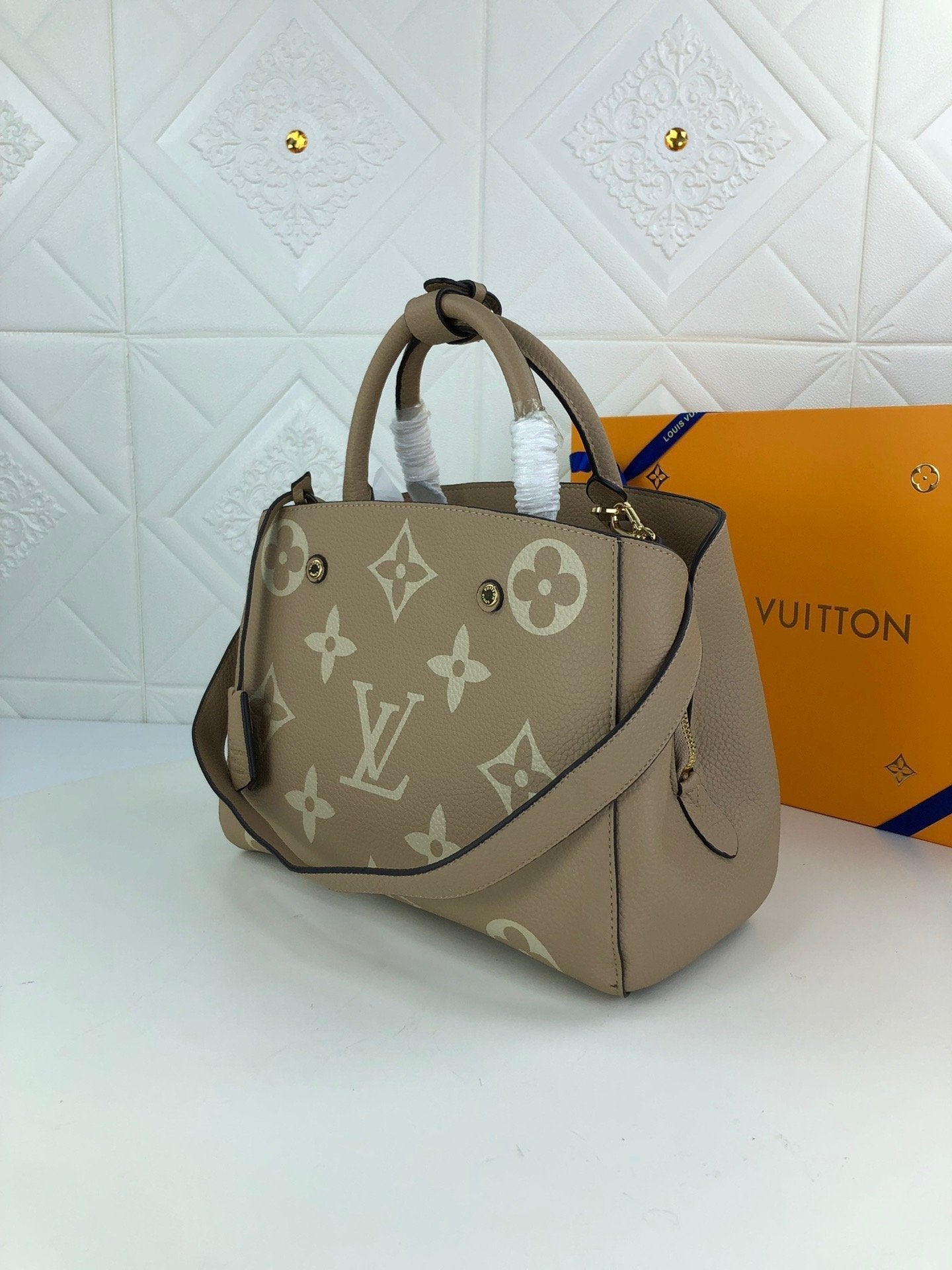 Anum Bags Bags LUV 035