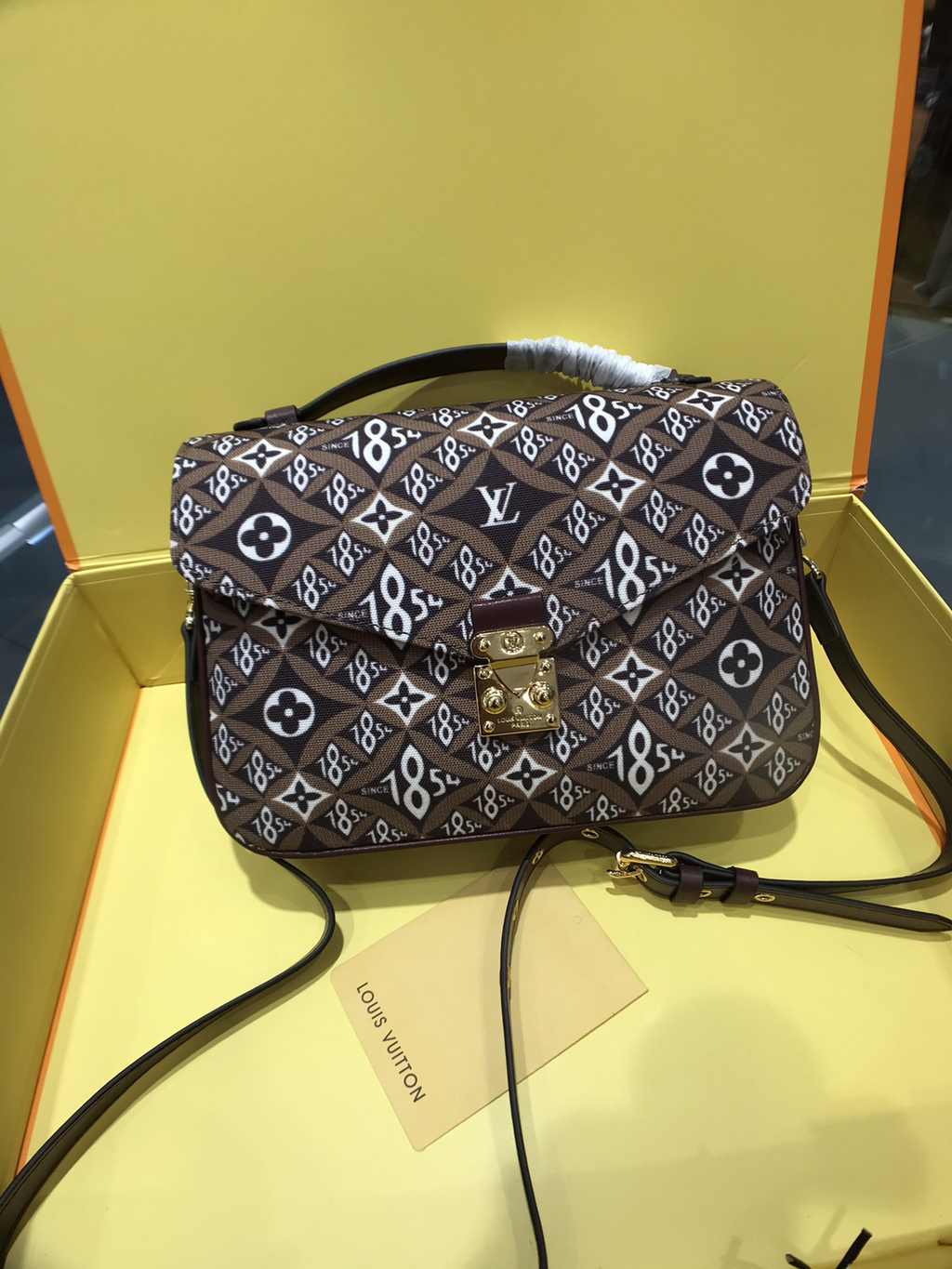 Anum Bags Elite Carryalls