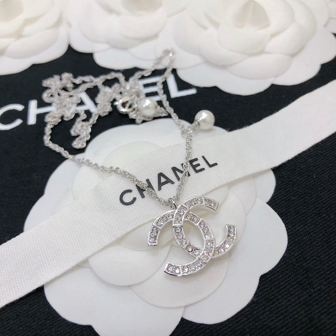 Anum Bags MO -Necklace CHL022