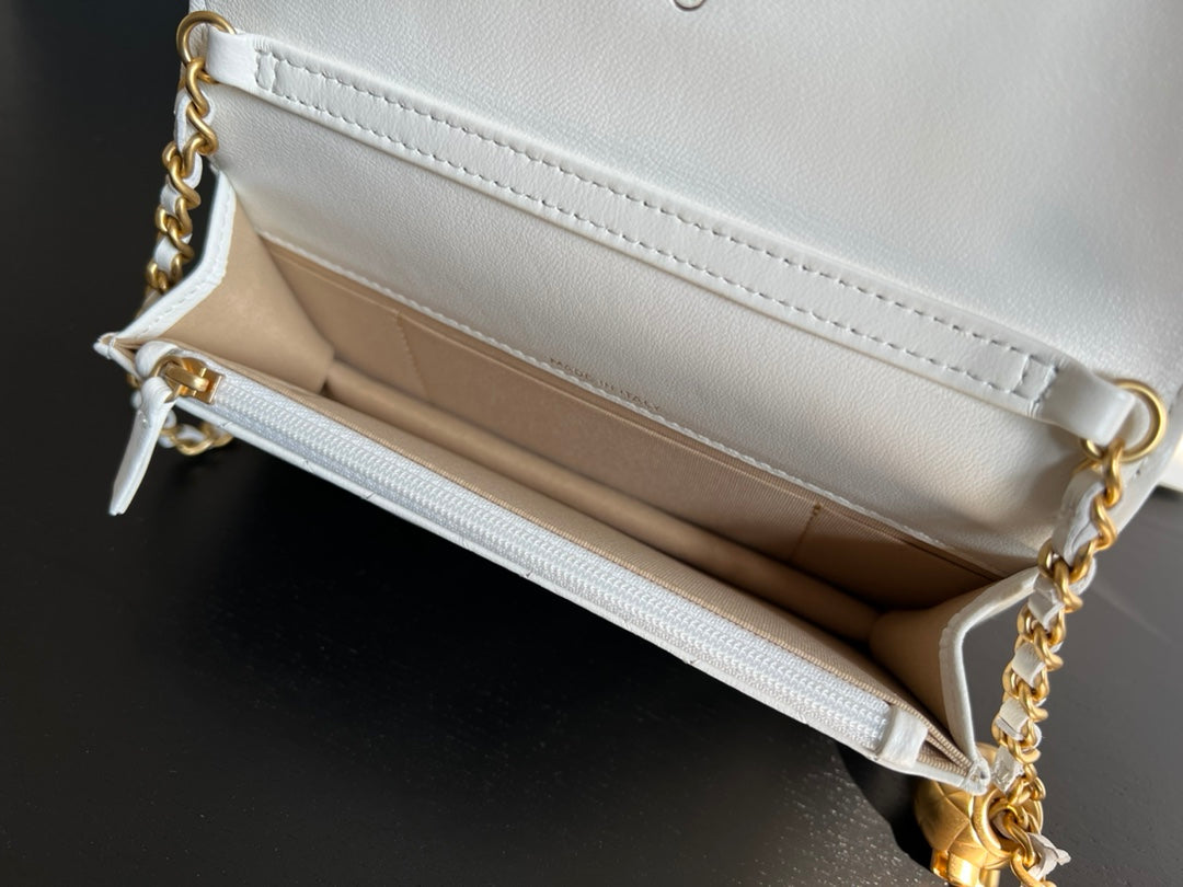 Anum Bags CHL WALLET ON CHAIN BAG WHITE