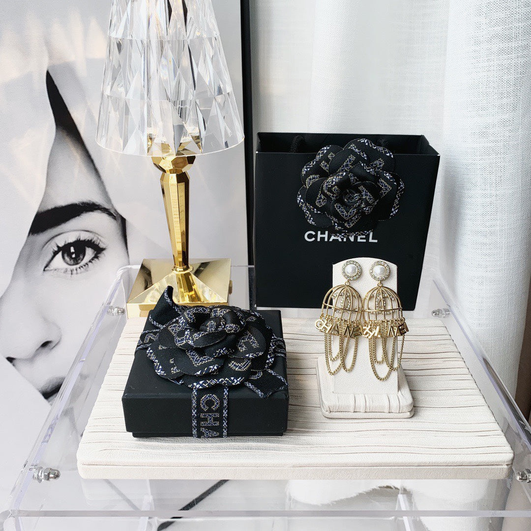 Anum Bags Earring CHL 014