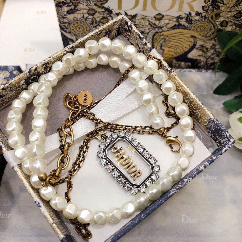 Anum Bags Necklace DIR021