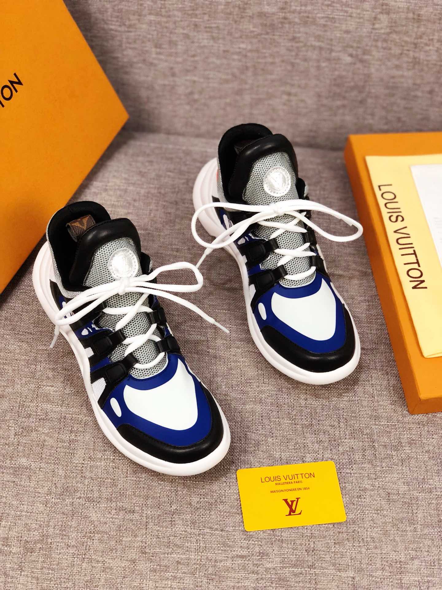 Anum Bags LUV Archlight Blue White Black Sneaker