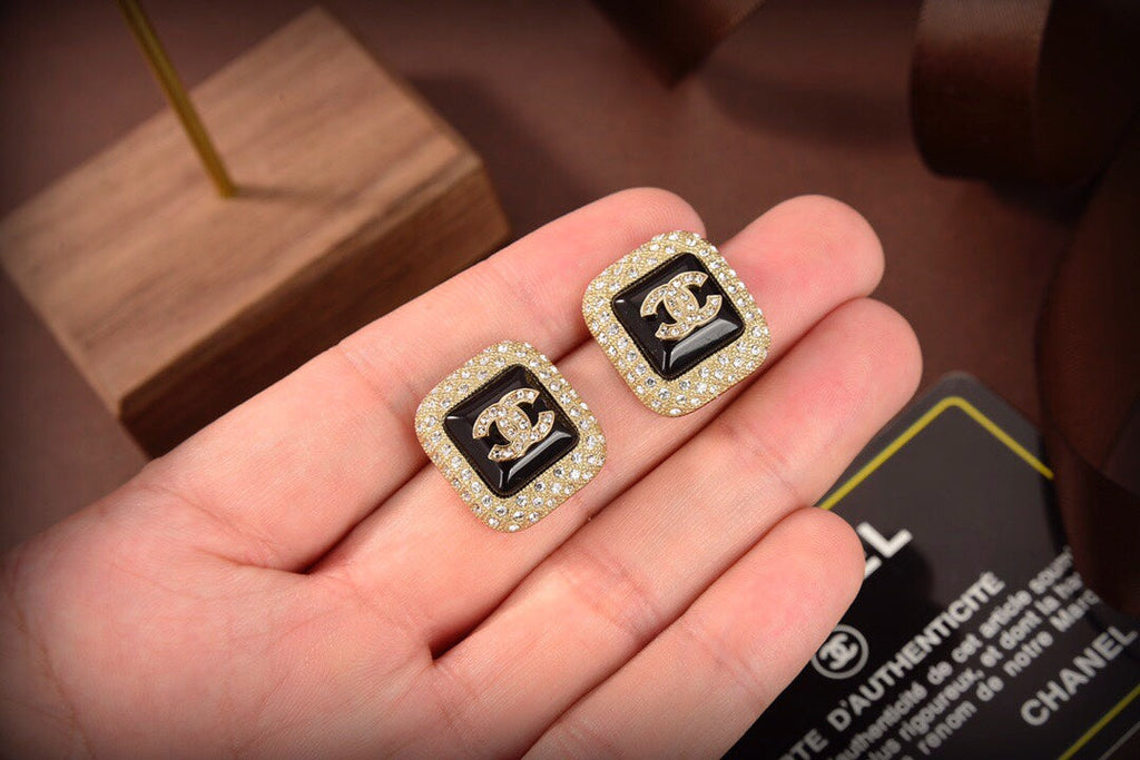 Anum Bags Earring CHL 065