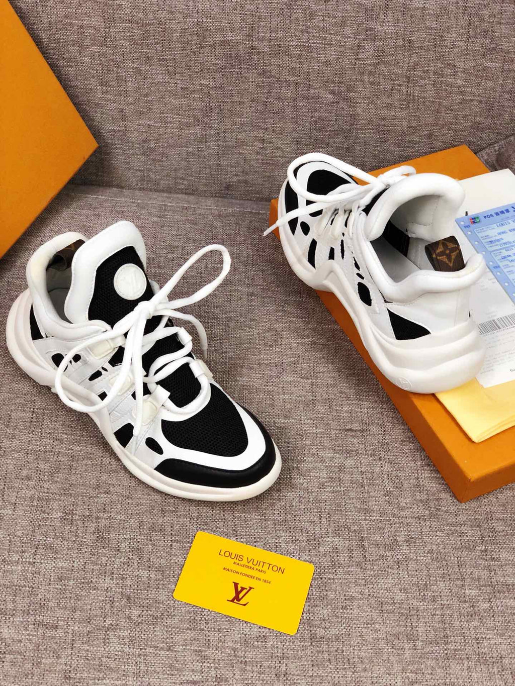 Anum Bags LUV Archlight Black White Sneaker