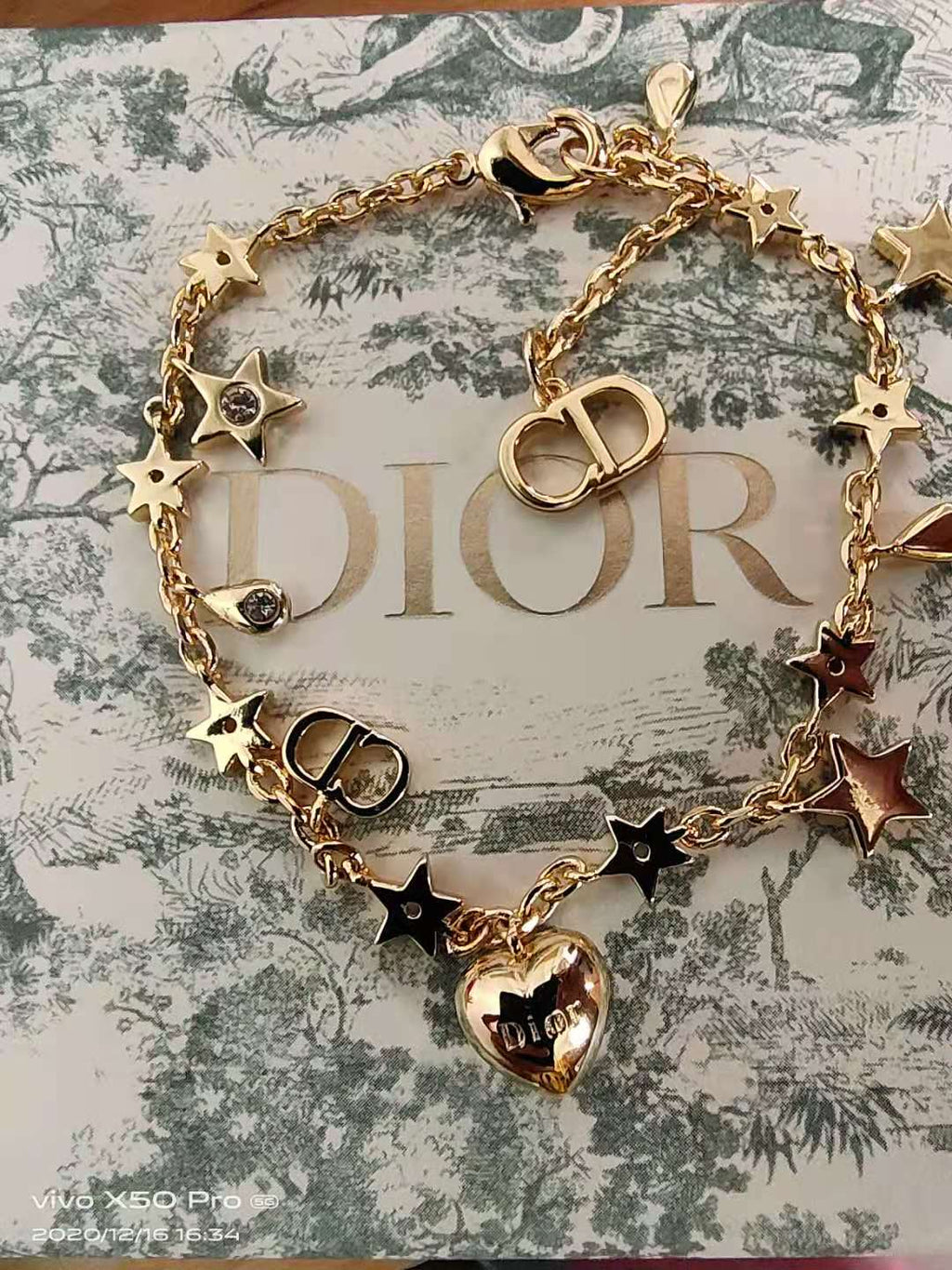 Anum Bags Necklace DIR016