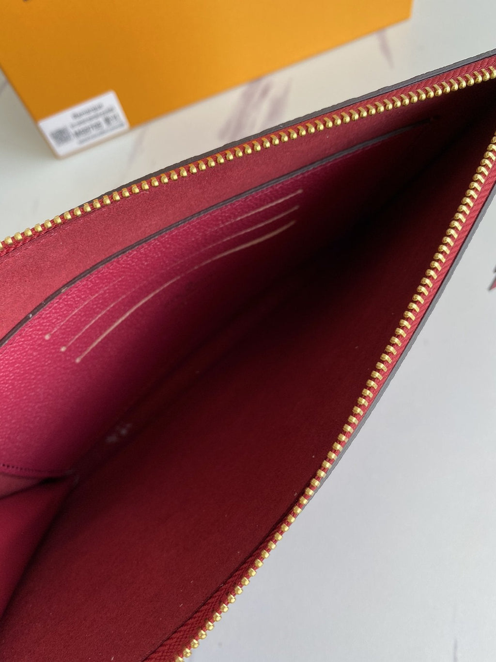 Anum Bags Wallet LUV 060