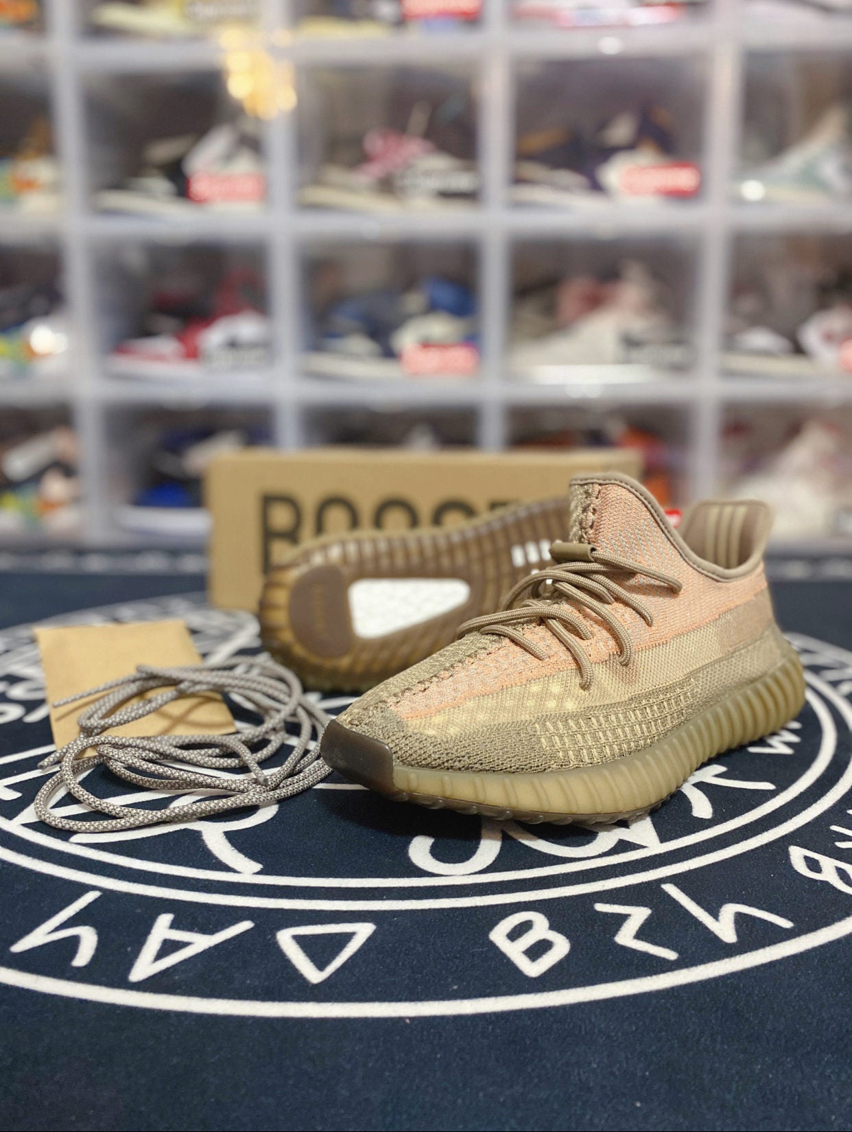 Anum Bags Yzy 350 Dirty Orange Angel Sneaker