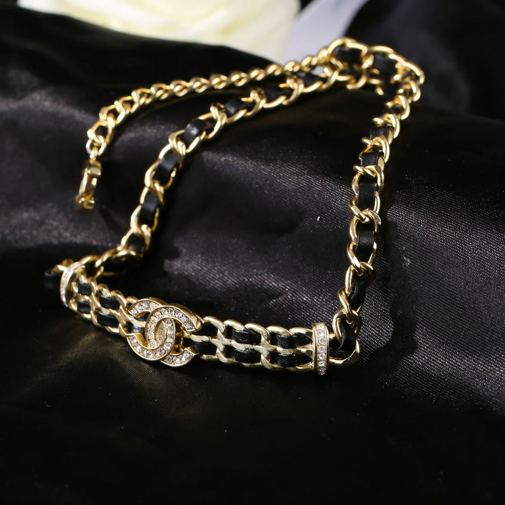 Anum Bags MO -Necklace CHL009