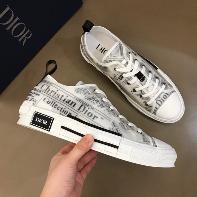 Anum Bags DIR B23 Newspaper LOW-TOP SNEAKER