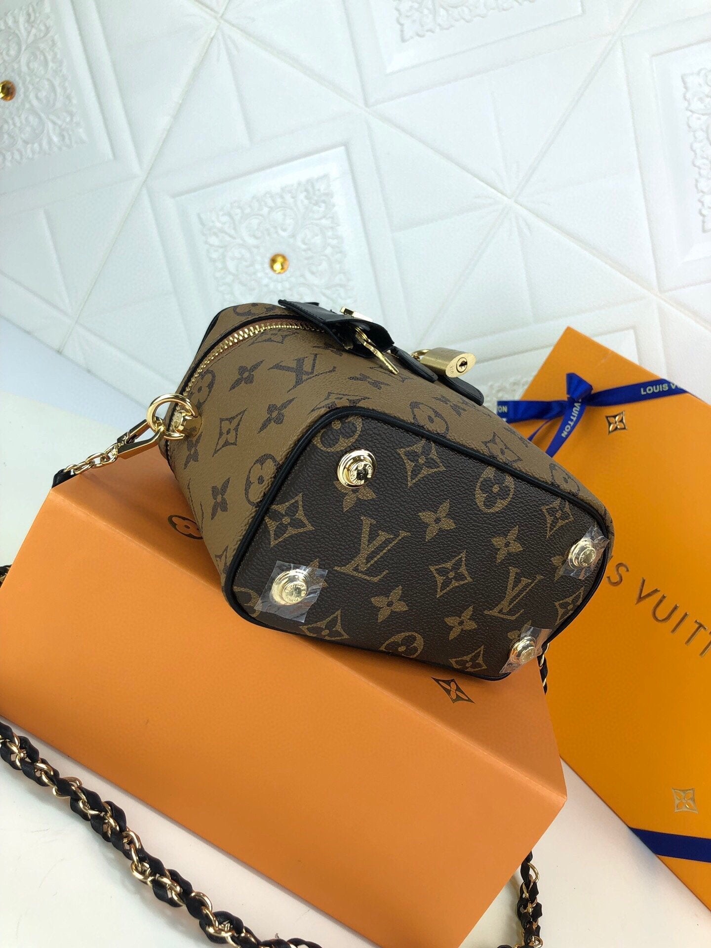 Anum Bags Bags LUV 026