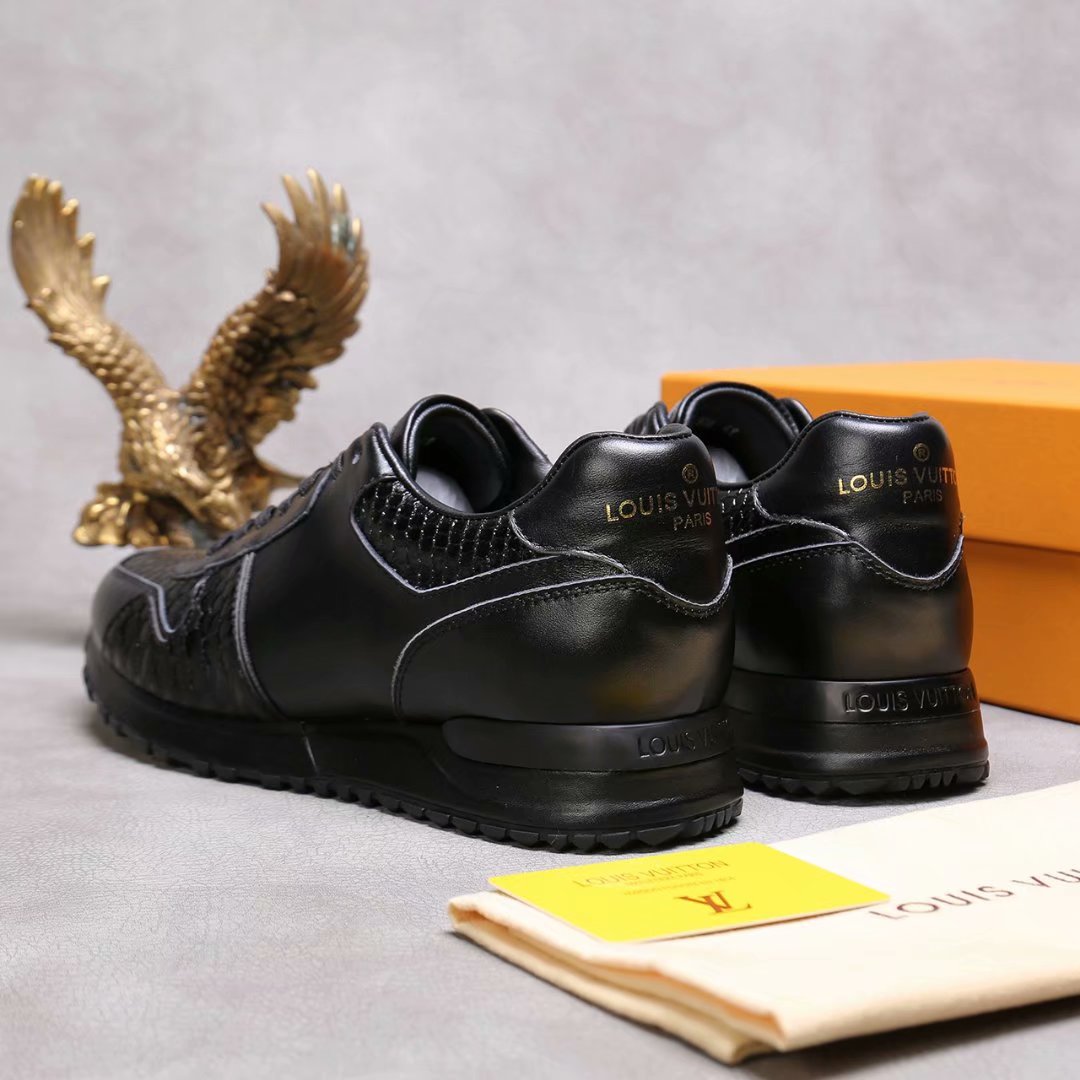 Anum Bags LUV Run Away Low Top Black Sneaker